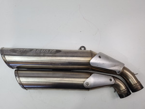 OEM Exhaust Muffler MV Agusta Brutale 910 R 05-07 8A0097881 8A0097880 OEM Exhaust Muffler MV Agusta Brutale 910 R 05-07 8A0097881 8A0097880
