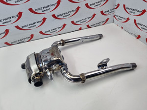 Exhaust Muffler Box Cat Triumph Bonneville T120 Bobber Thruxton Street Twin Cup T2202417 Exhaust Muffler Box Cat Triumph Bonneville T120 Bobber Thruxton Street Twin Cup T2202417