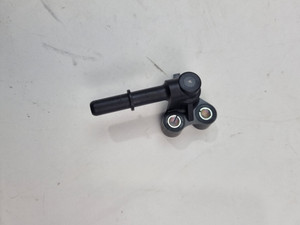 Fuel rail Yamaha WR450F 16-18 YZ450F 10-17 33D-13938-00