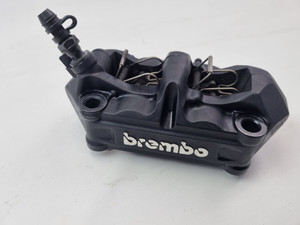 LH front brake caliper Triumph Speed triple 1050 11-15 T2025240 LH front brake caliper Triumph Speed triple 1050 11-15 T2025240