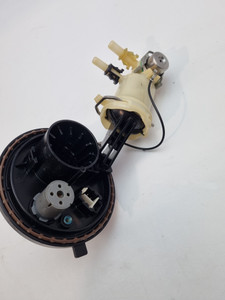 Filler neck top plate Harley Davidson M8 Touring tourer 08-24 75069-08D