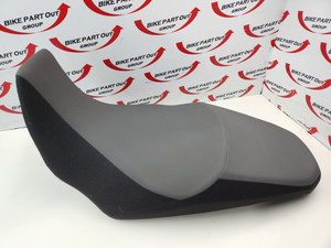 Seat Suzuki DL1000 14-16 45100-31J01-AR8 Seat Suzuki DL1000 14-16 45100-31J01-AR8