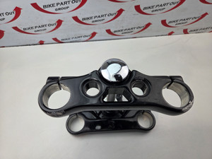 Triple clamps Damage 49mm Harley Davidson Dyna Street Bob Super glide low rider 45900040 Triple clamps Damage 49mm Harley Davidson Dyna Street Bob Super glide low rider 45900040