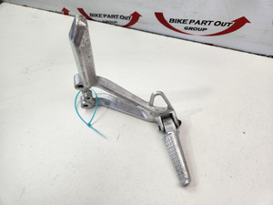 LH Pillion Foot Peg and Mount Honda CBR600F CBR600F4i CBR F4i 05-06 50760-MBW-N30