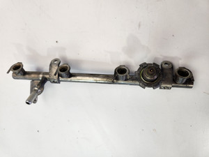 Fuel Rail Pressure Regulator Yamaha FZ1-N 06-14 FZ1-S 06-14 2D1-13160-00