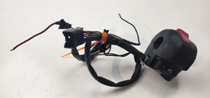 RH Switch Suzuki GSXR750 00-03 37200-12F10