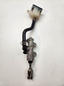 Rear Brake Master Cylinder Suzuki Bandit GSF1200 S 00-05 69600-17C01