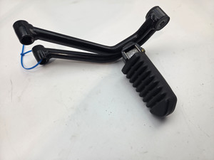 LH Pillion Peg and mount hanger Moto Guzzi V7 850 21-25 2B006810