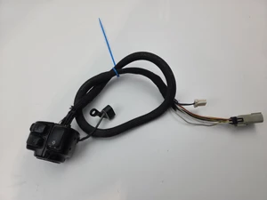 LH Switch Lights Horn blinker black 8 pin Harley Davidson Dyna Sportster Softail 71682-06A