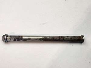 Front axle Ducati 848 Streetfighter Monster Hypermotard 1100 796 Sport 1000  55610621AB