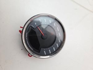 Speedometer Speedo 5 in kph Harley Davidson M8 Softail Sport glide Fat Boy 70900685B