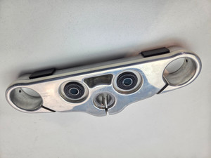 Top Triple clamp Harley Davidson M8 Softail Heritage 18-25 Deluxe 18-20 45900195A