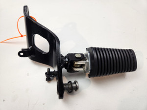 Right Side RH Foot Peg And Mount Yamaha XVS650 V star Custom 13-18 5KP-27420-01