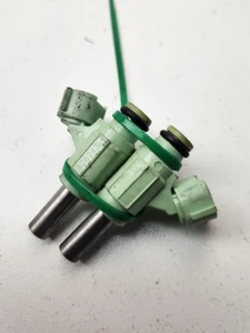 OEM Fuel Injectors Kawasaki EX650 Ninja 650 20-25 49033-0568