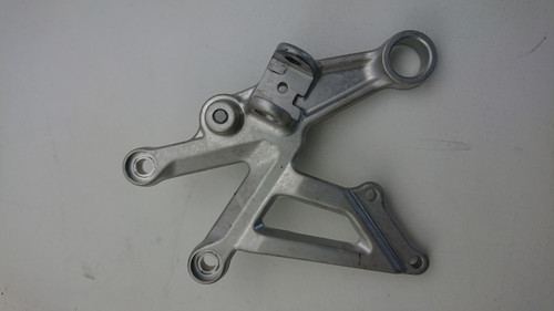 RH footpeg footrest bracket Aprilia Tuono 1000 1100 RR V4 897828