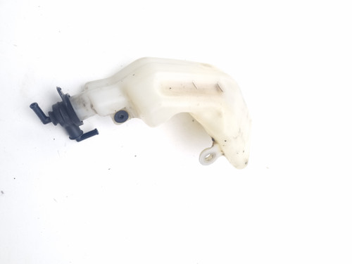 Radiator Bottle Yamaha MT-09 MT09 Tracer 900 FZ09 FJ09 MTX850 XSR900 Niken 1RC-21871-00 Radiator Bottle Yamaha MT-09 MT09 Tracer 900 FZ09 FJ09 MTX850 XSR900 Niken 1RC-21871-00