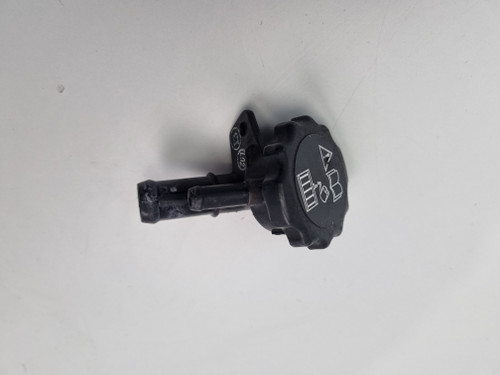 Radiator Neck Filler Tube Triumph Street Twin Cup Scrambler 900 T100 T120 T2101499 Radiator Neck Filler Tube Triumph Street Twin Cup Scrambler 900 T100 T120 T2101499