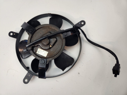 Radiator Thermo Fan Yamaha FZ1 FZ FZS1000 Fazer 01-05 5LV-12405-00