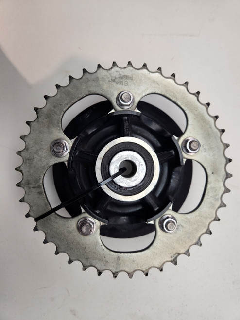 Rear 43T Sprocket Cush Carrier Hub OEM Triumph Bonneville T100 Thruxton 900 T2012140