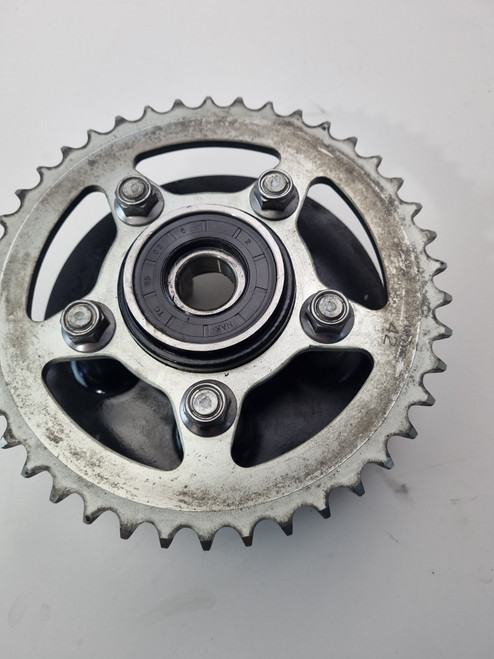 Rear Sprocket 42t Cush Drive carrier Triumph Speedmaster America Thunderbird Carb T2012117