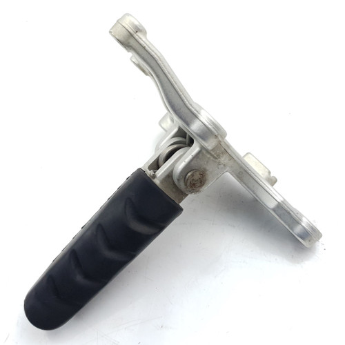 RH Foot Peg Mount Bracket BMW R1200R R1200 R 06-10 K27 R1200ST K28 46717671076