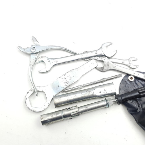 Tools)

5つ星のうち4.2  31レビュー

超軽量アルミラダーレール 2本 セット 1500mm スロープ ブリッジ Galvanox 23PC Accessories Set, Compatible with Leatherman Multi
