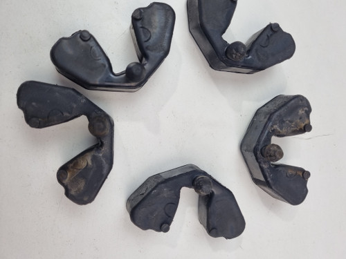 Cush drive rubbers Suzuki GSXR750 00-03  DL1000 02-06 GSXR600 01-03 GSXR1000 01-04 64651-35F00