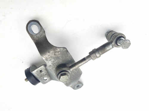 Top engine horn mount stabilizer link Harley Davidson Dyna 04-17 16328-04A Top engine horn mount stabilizer link Harley Davidson Dyna 04-17 16328-04A