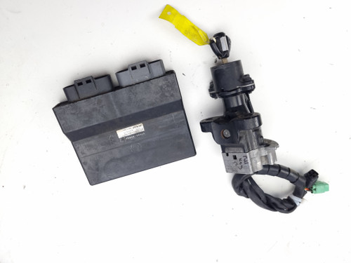 Coded CDI ECU Ignition switch key Suzuki GSXR750 06-07 32920-02H20 Coded CDI ECU Ignition switch key Suzuki GSXR750 06-07 32920-02H20