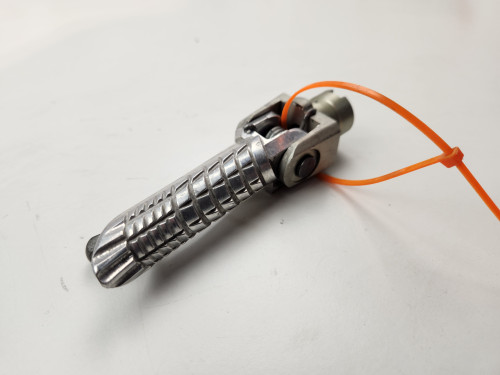 RH front foot peg Suzuki GSXR750 GSXR600  GSXR1000 09-14 43516-37H00