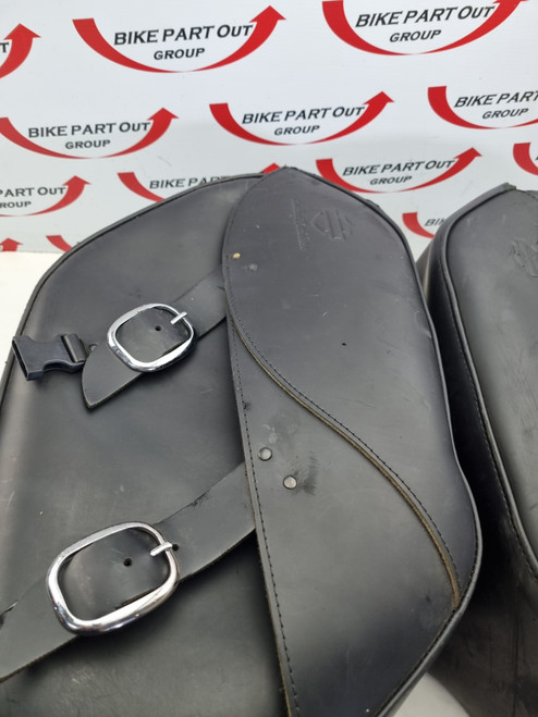 バッグ Leather Saddle bags Quick release Harley Davidson Dyna 90181-08A