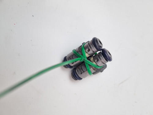 Fuel injector pair Harley Davidson Tourer Softail Dyna 02-16 27609-01B