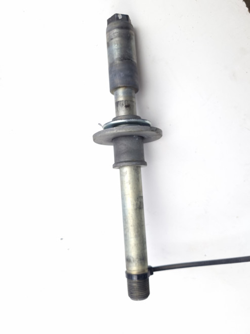 Front axle Suzuki Bandit GSF1200 S 96-05 GSXR750 88-89 GSXR1100 89-90 54711-17C10 Front axle Suzuki Bandit GSF1200 S 96-05 GSXR750 88-89 GSXR1100 89-90 54711-17C10