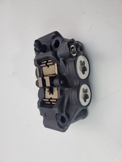 RH Front Brake Caliper Yamaha MT-09 MT09 SP Tracer XSR900 2DR-2580U-00 RH Front Brake Caliper Yamaha MT-09 MT09 SP Tracer XSR900 2DR-2580U-00