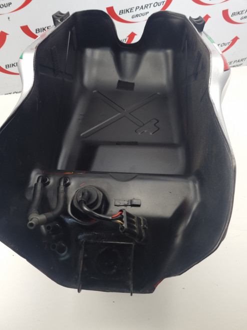 58610372AC ドゥカティ純正 FUEL TANK ASSY YELLOW JP店 58610372AC ドゥカティ純正 FUEL TANK ASSY YELLOW SP店