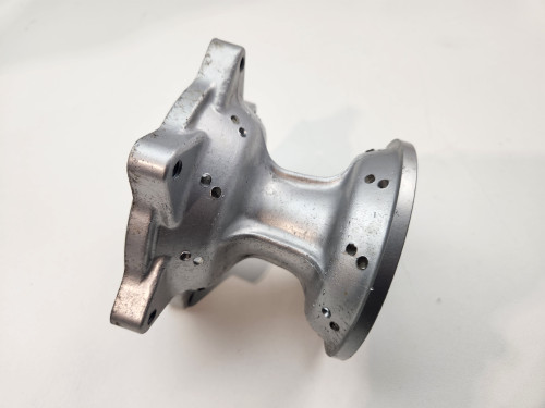 Front wheel hub Suzuki DR650 DR650 SE 92-21 54111-31D01