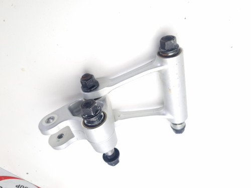 Rear linkage Husqvarna Vitpilen Svartpilen 701 18-20 KTM690 Duke 09-14 KTM690 Duke R 13-17 Rear linkage Husqvarna Vitpilen Svartpilen 701 18-20 KTM690 Duke 09-14 KTM690 Duke R 13-17