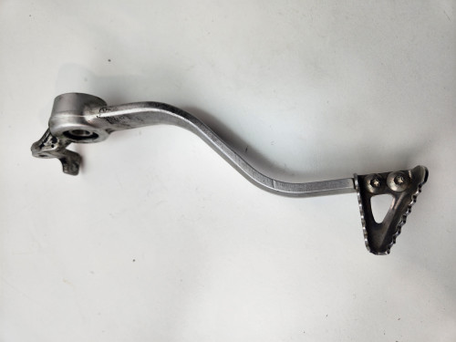 Rear brake pedal lever KTM690 Duke supermoto 07-14 690 Duke white 08-14 690 duke black 09-14 7501305004401 Rear brake pedal lever KTM690 Duke supermoto 07-14 690 Duke white 08-14 690 duke black 09-14 7501305004401