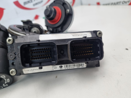 スイッチ Ignition switch CDI Lock key Speedo Coded Ducati 1098 S