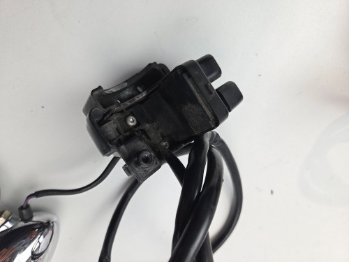 RH Switch Start Stop blinker 4 pin Damaged Harley Davidson Dyna 12