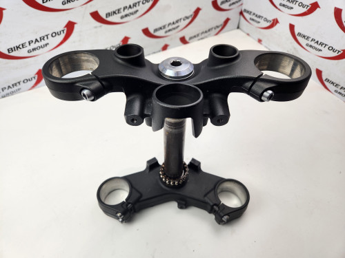 Triple steering clamps Kawasaki Z900 RS Cafe 44037-0172-18R Triple steering clamps Kawasaki Z900 RS Cafe 44037-0172-18R