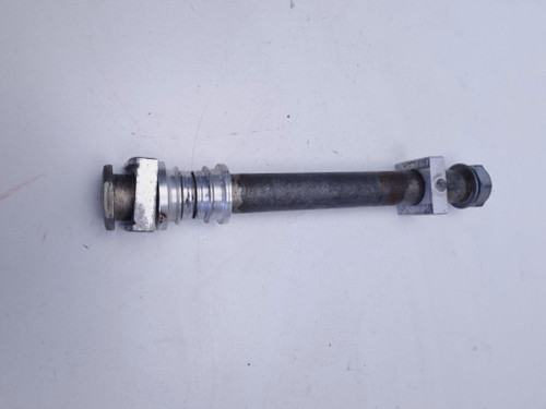 Rear axle Honda CRF450 R 02-08 CR125 CR250 00-07 CRF250 04-08 X 04-14 42301-KZ4-J40 Rear axle Honda CRF450 R 02-08 CR125 CR250 00-07 CRF250 04-08 X 04-14 42301-KZ4-J40