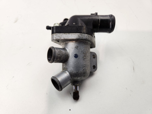 Thermostat Housing fill pipe Suzuki Bandit GSX1250 GSF1250 GSX650 F 17662-18H00