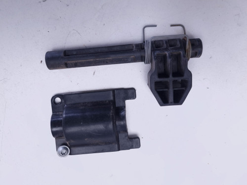 Seat latch BMW S1000XR S1000 XR K49 46627717035  Seat latch BMW S1000XR S1000 XR K49 46627717035