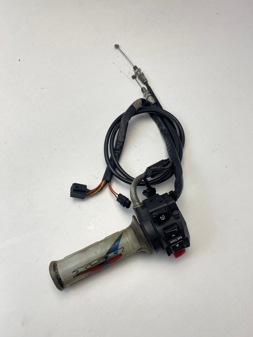 RH switch block throttle body cables and housing Suzuki GSXR1000 09-16 37200-47H30