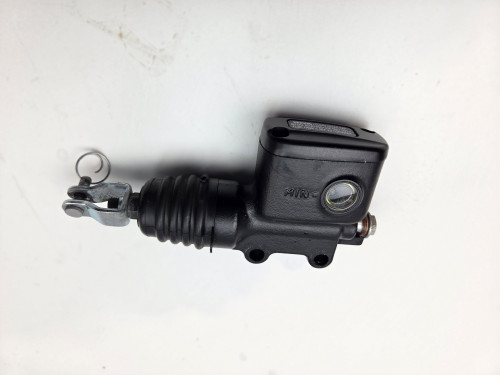 Rear master cylinder Harley Davidson M8 Softail 18-24 41700460 Rear master cylinder Harley Davidson M8 Softail 18-24 41700460
