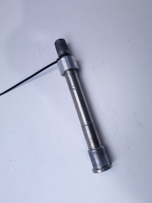Front axle 8.5in 25mm Harley Davidson M8 Softail Low rider Standard Street bob 18-24 43000081 Front axle 8.5in 25mm Harley Davidson M8 Softail Low rider Standard Street bob 18-24 43000081