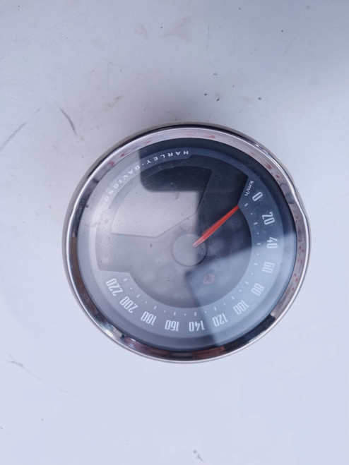 Instruments Speedo km/h Harley Davidson M8 Softail Low rider 18-20 70900698B Instruments Speedo km/h Harley Davidson M8 Softail Low rider 18-20 70900698B