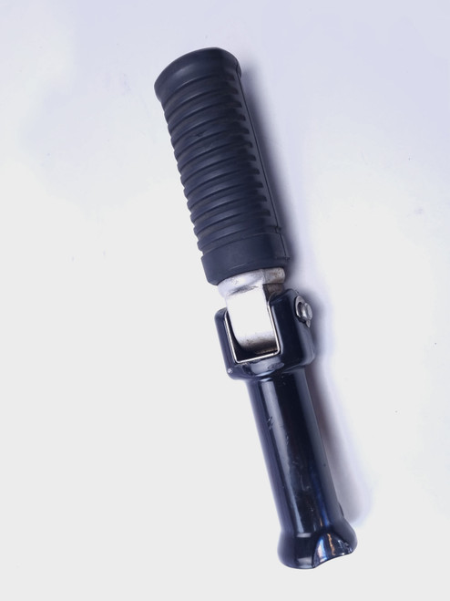 RH Pillion peg and mount Harley Davidson M8 Softail Low rider Fat Boy Bob breakout sport glide 50500744