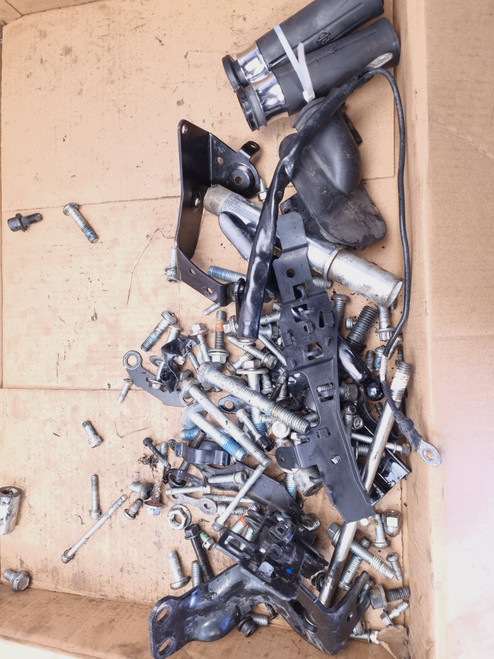 Chassis bolts and bits Harley Davidson M8 Softail 107 114 18-23 Chassis bolts and bits Harley Davidson M8 Softail 107 114 18-23